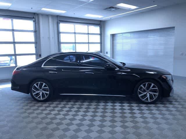 Thumbnail: 2025 Mercedes-Benz E-Class - 33