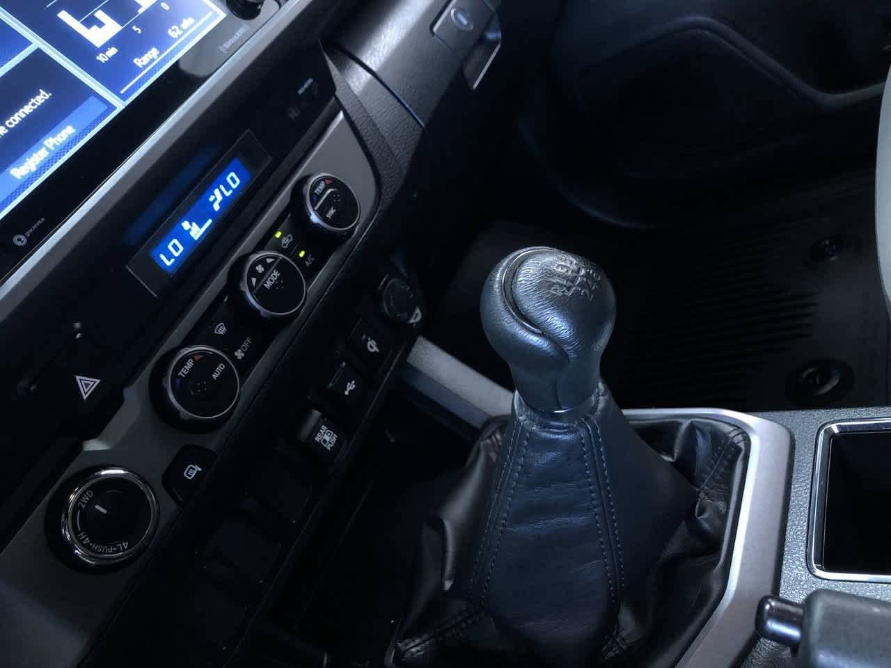 Thumbnail: 2022 Toyota Tacoma - 24