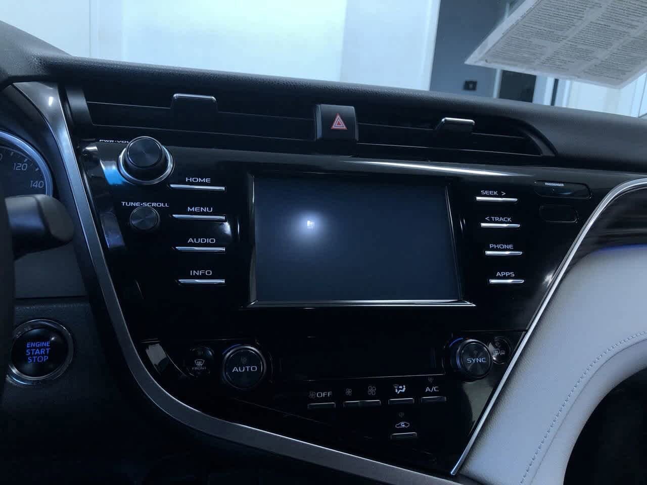 Thumbnail: 2018 Toyota Camry - 26