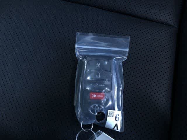 Thumbnail: 2025 Toyota Crown Signia - 23