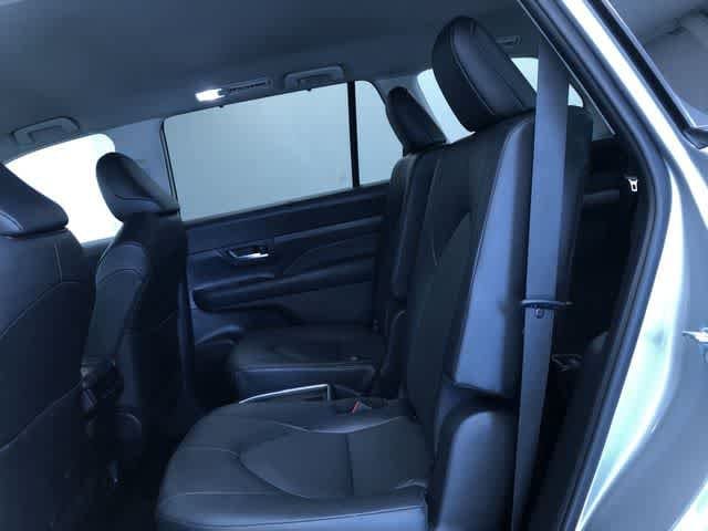 Thumbnail: 2025 Toyota Grand Highlander - 14