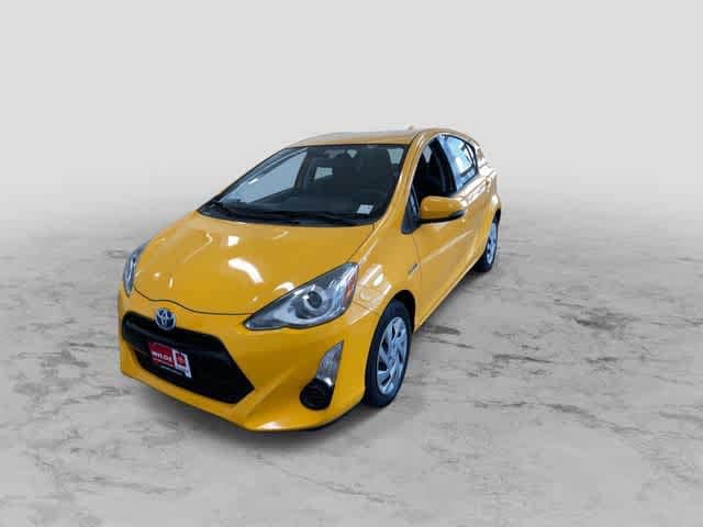Thumbnail: 2015 Toyota Prius c - 7