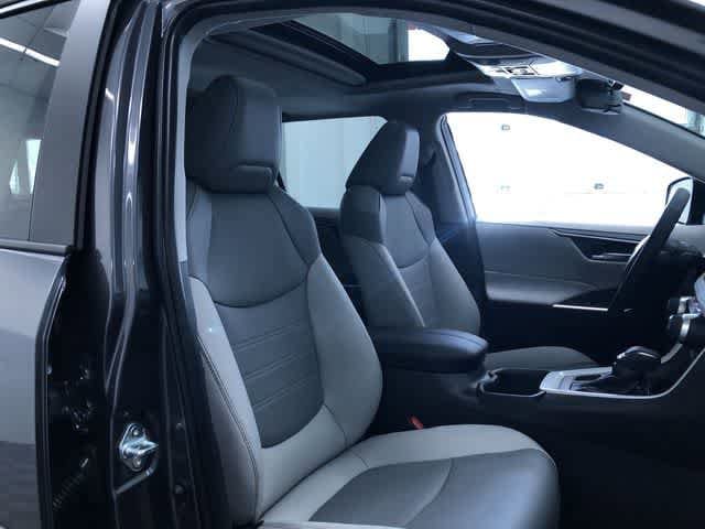 Thumbnail: 2025 Toyota RAV4 - 22