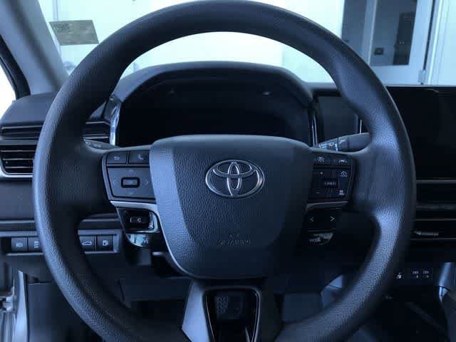 Thumbnail: 2025 Toyota Camry - 25