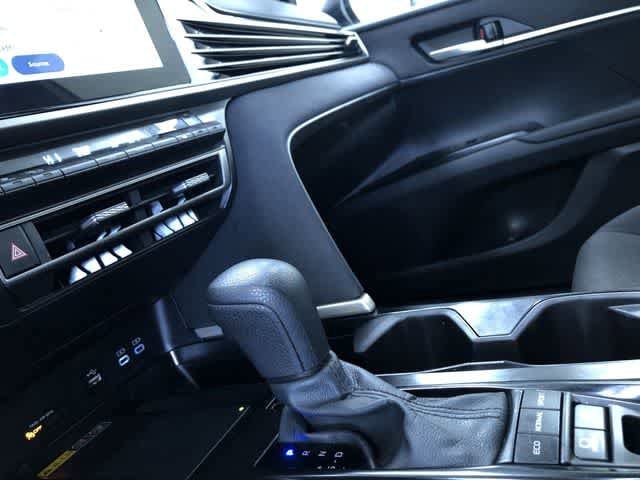 Thumbnail: 2025 Toyota Camry - 30