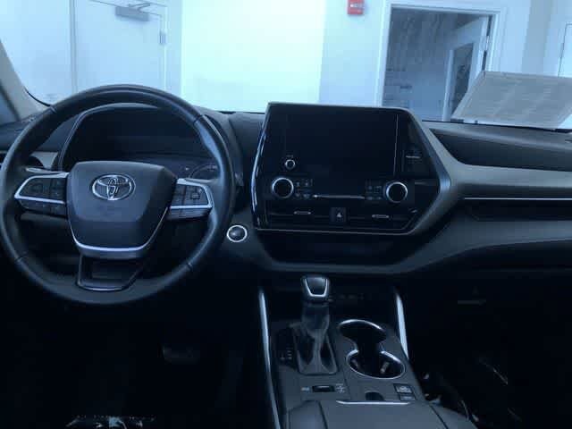 Thumbnail: 2024 Toyota Highlander - 19