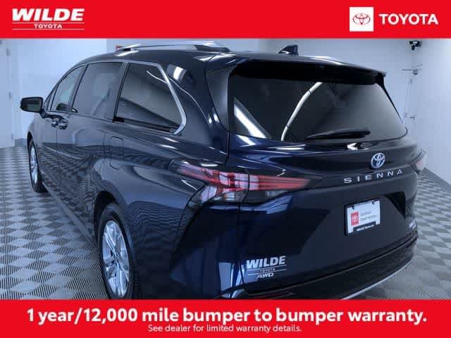 Thumbnail: 2021 Toyota Sienna - 4