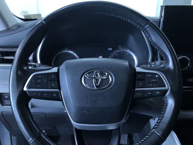 Thumbnail: 2023 Toyota Highlander - 26