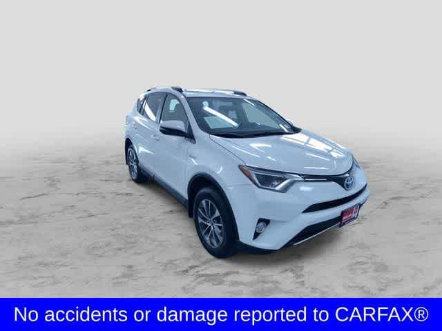 Thumbnail: 2016 Toyota RAV4 - 3