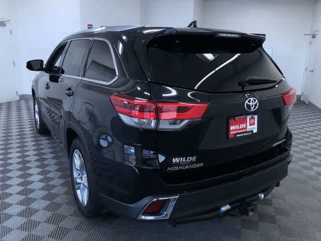 Thumbnail: 2017 Toyota Highlander - 14
