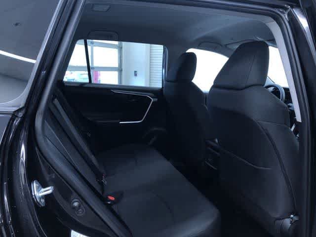 Thumbnail: 2025 Toyota RAV4 - 21