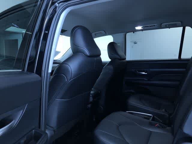 Thumbnail: 2025 Toyota Grand Highlander - 12