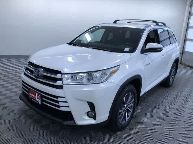 Thumbnail: 2019 Toyota Highlander - 5