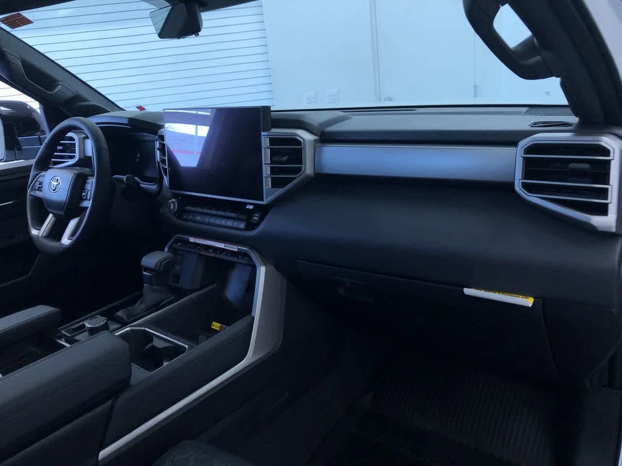 2025 Toyota Tundra Limited 16