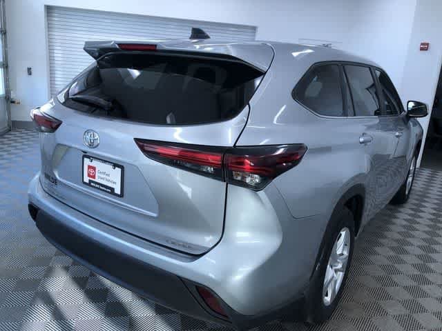 Thumbnail: 2024 Toyota Highlander - 28