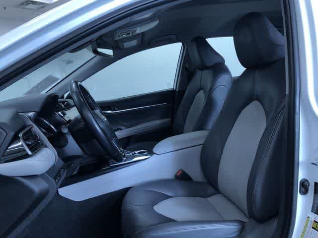 Thumbnail: 2020 Toyota Camry - 17