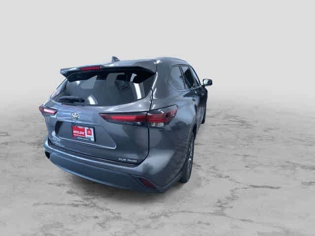 Thumbnail: 2024 Toyota Highlander - 11