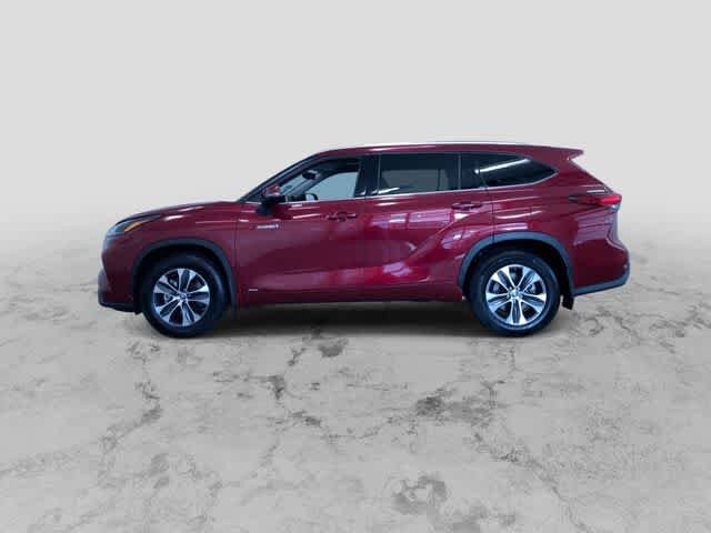 Thumbnail: 2021 Toyota Highlander - 7