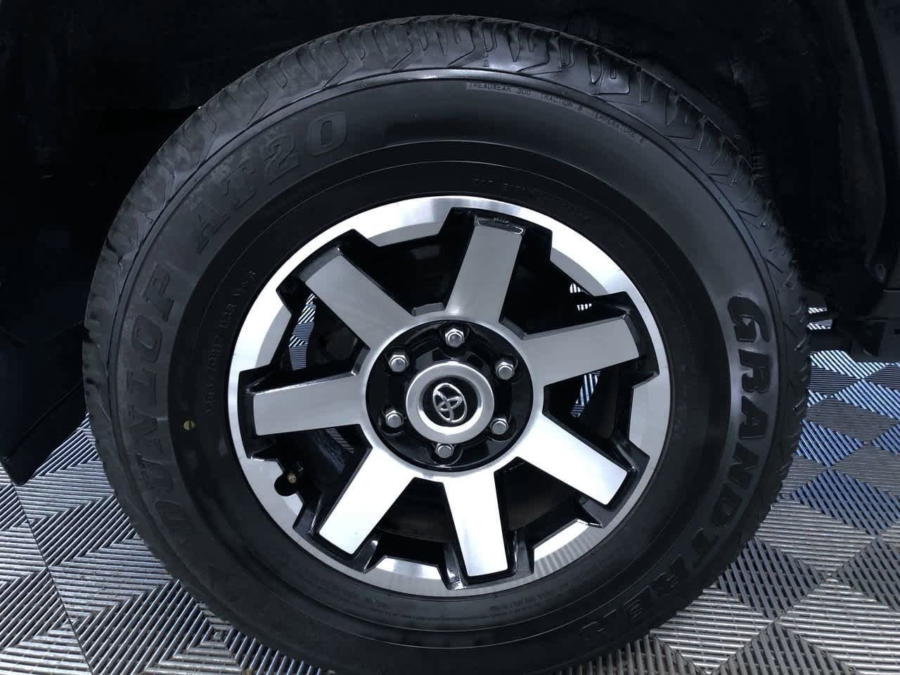 2024 Toyota 4Runner TRD Off Road 16