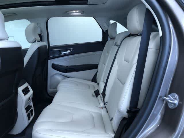 Thumbnail: 2019 Ford Edge - 21