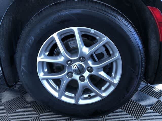 Thumbnail: 2025 Chrysler Pacifica - 16