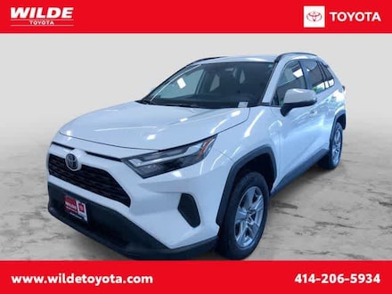 Shop 2025 Toyota RAV4 Hybrid XLE Sport Utility For Sale Milwaukee, Wisconsin