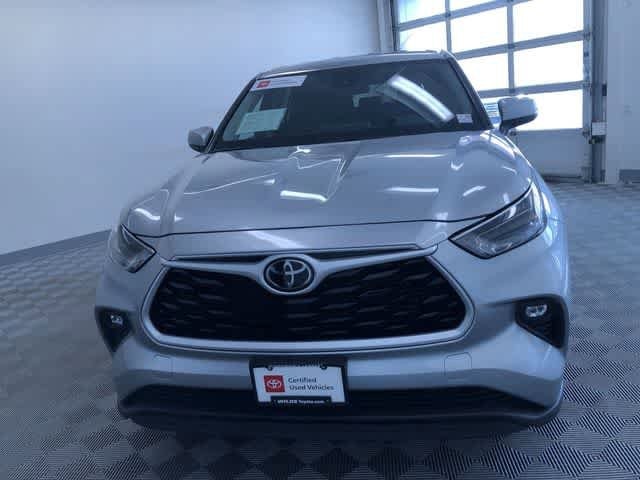 Thumbnail: 2024 Toyota Highlander - 16