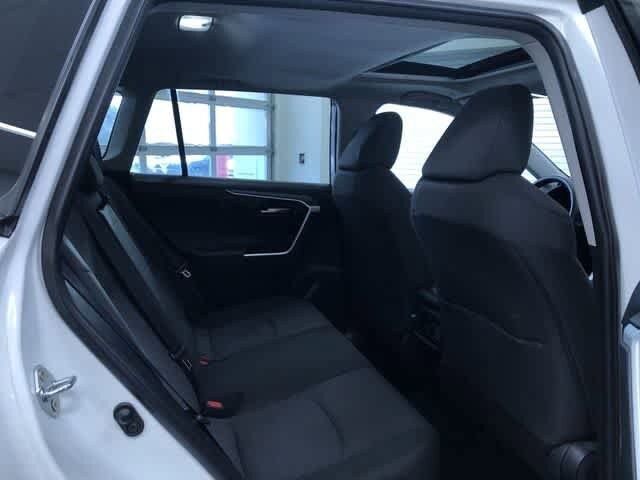 Thumbnail: 2025 Toyota RAV4 - 21