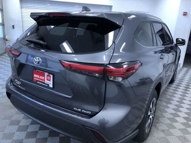 Thumbnail: 2022 Toyota Highlander - 36