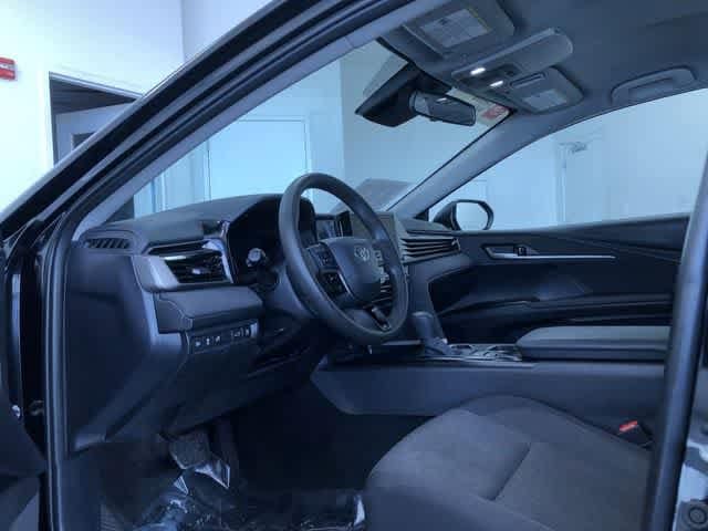 Thumbnail: 2025 Toyota Camry - 11