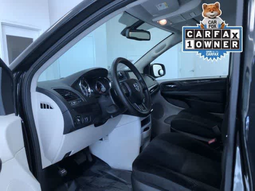 Used 2019 Dodge Grand Caravan SE Mini-van, Passenger