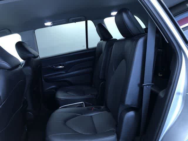 Thumbnail: 2025 Toyota Grand Highlander - 22
