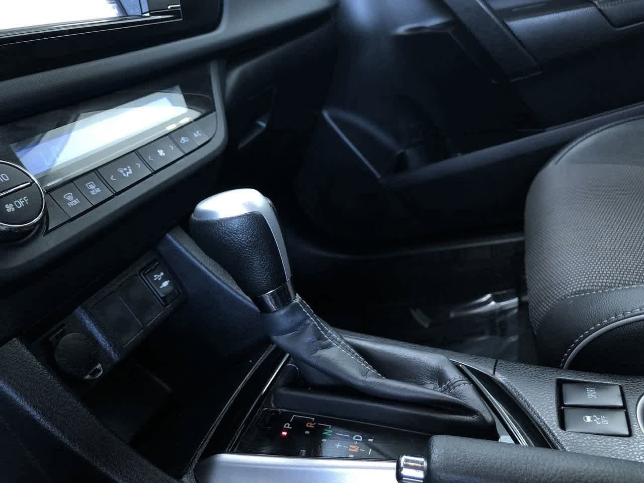 Thumbnail: 2016 Toyota Corolla - 30