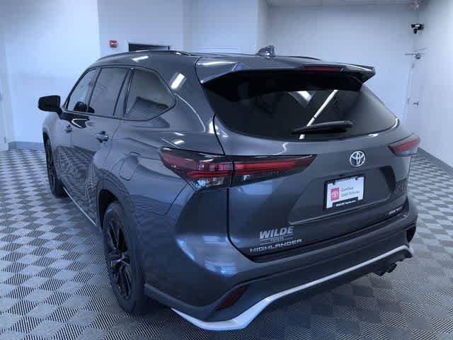 Thumbnail: 2025 Toyota Highlander - 12