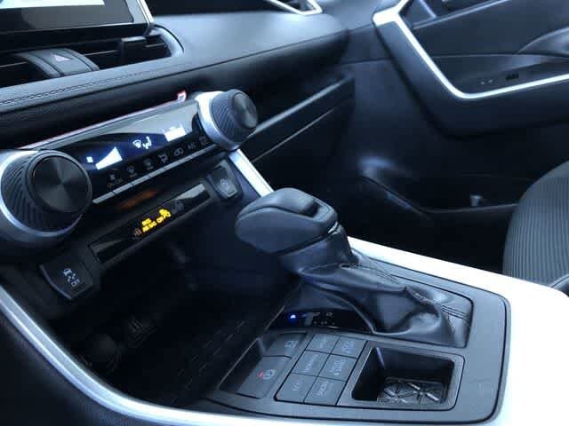 Thumbnail: 2025 Toyota RAV4 - 29