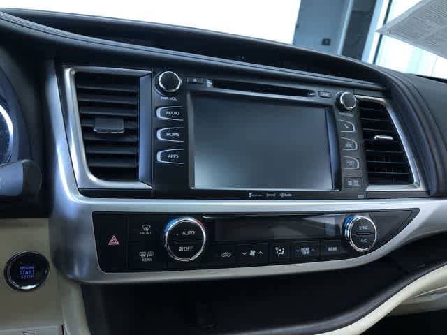 Thumbnail: 2017 Toyota Highlander - 27