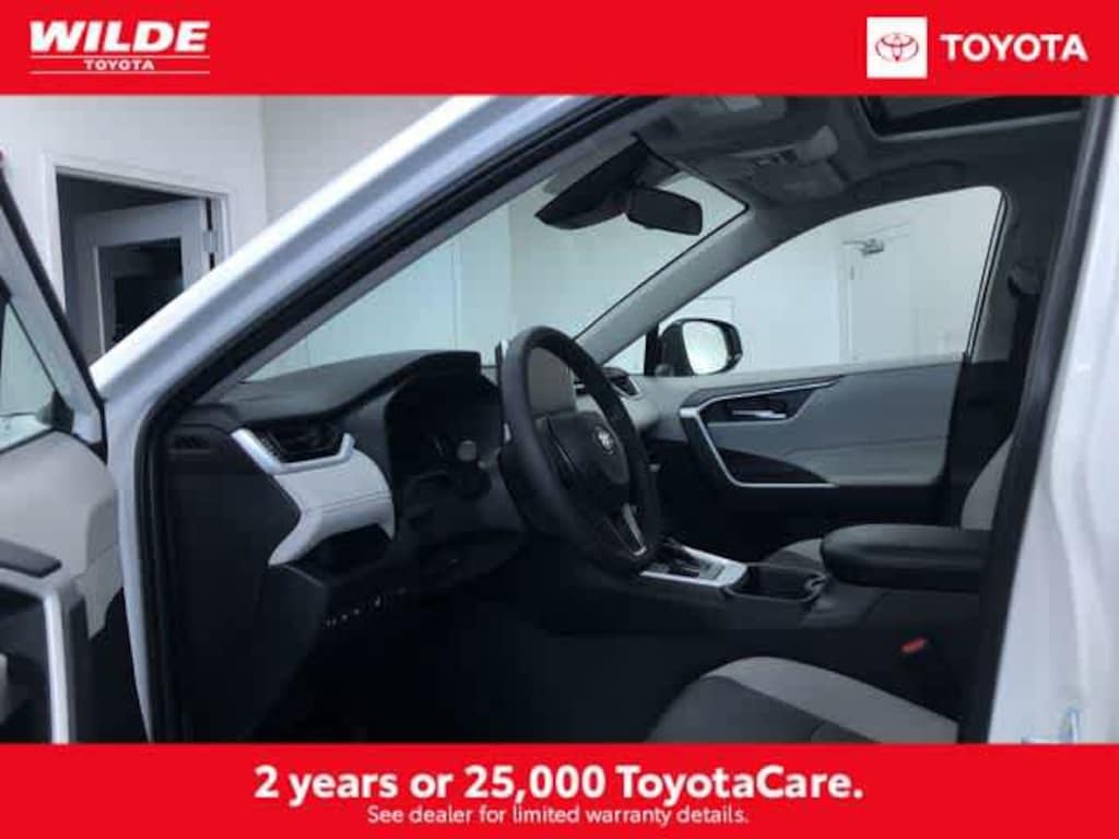 New 2025 Toyota RAV4 XLE XLE AWD SUV