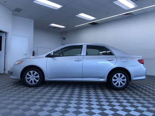 Thumbnail: 2009 Toyota Corolla - 12