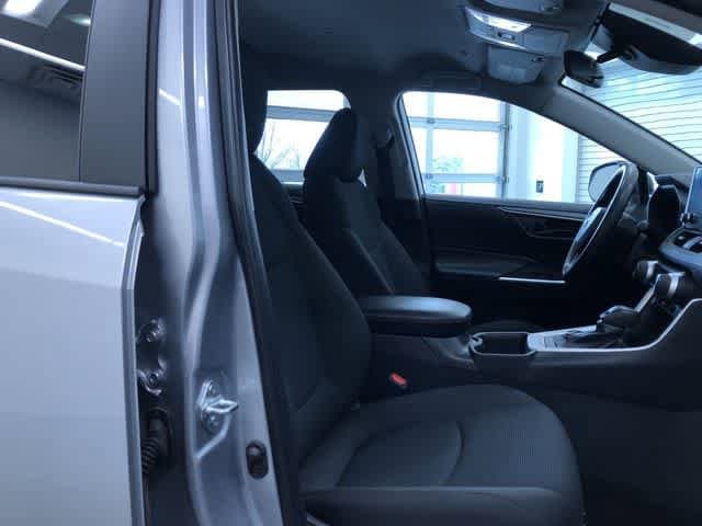 Thumbnail: 2025 Toyota RAV4 - 22