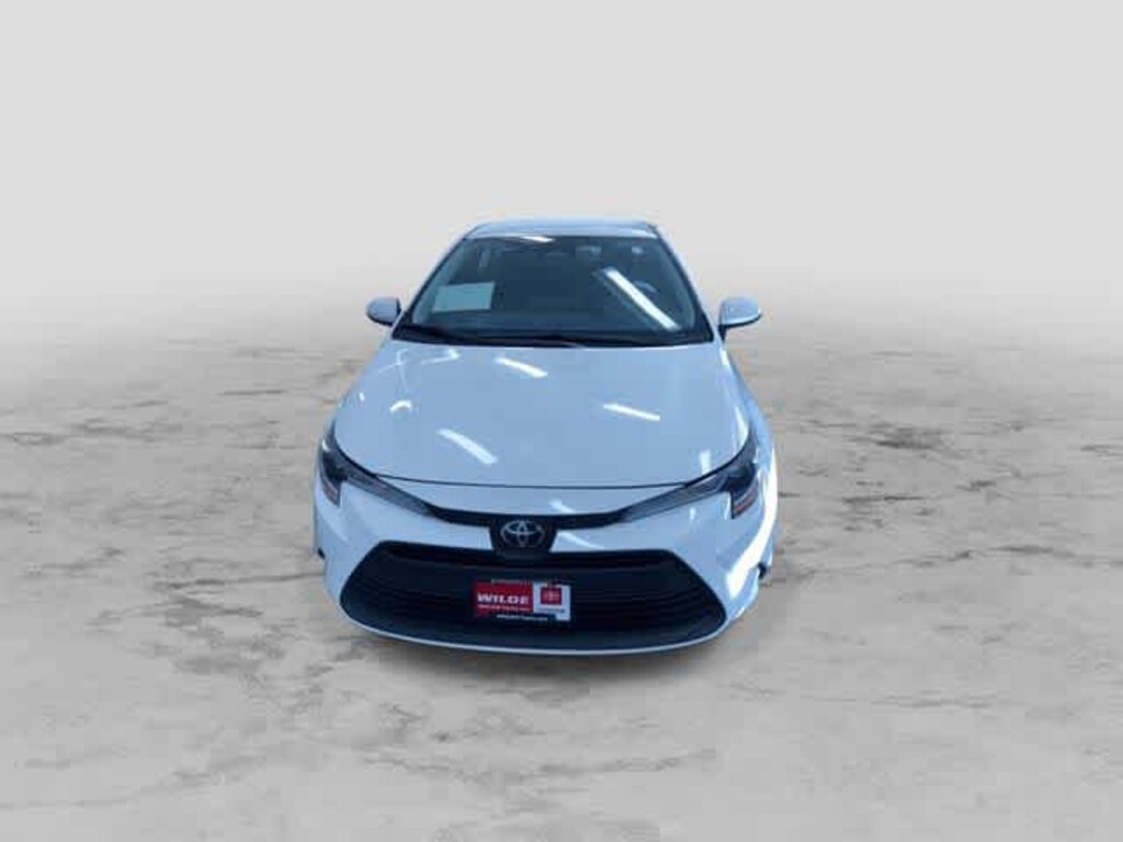 Used 2025 Toyota Corolla LE Car