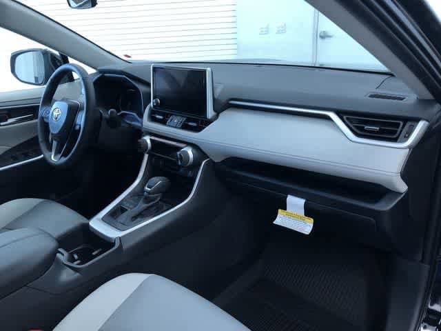 Thumbnail: 2025 Toyota RAV4 - 26