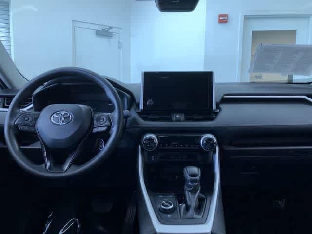 Thumbnail: 2025 Toyota RAV4 - 17