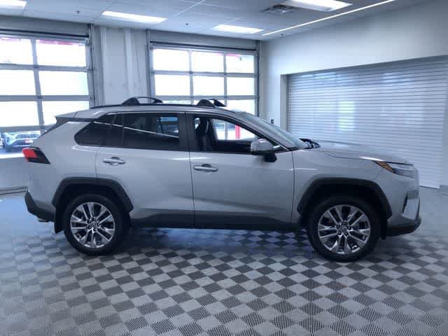 Thumbnail: 2022 Toyota RAV4 - 36