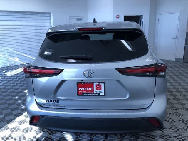 Thumbnail: 2024 Toyota Highlander - 15