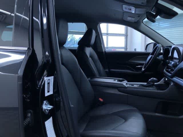 Thumbnail: 2025 Toyota Grand Highlander - 22