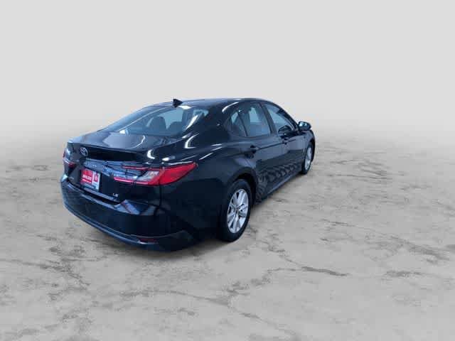 Thumbnail: 2025 Toyota Camry - 10