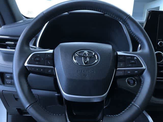 Thumbnail: 2025 Toyota Highlander - 24