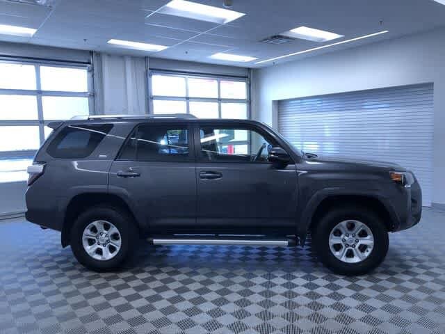 Thumbnail: 2017 Toyota 4Runner - 39