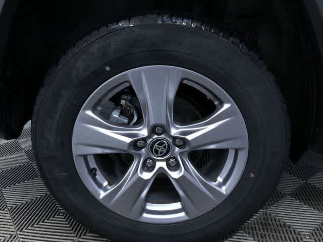 Thumbnail: 2025 Toyota RAV4 - 16