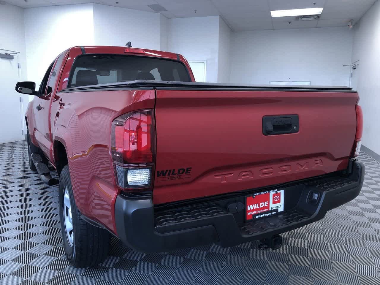 Thumbnail: 2022 Toyota Tacoma - 4